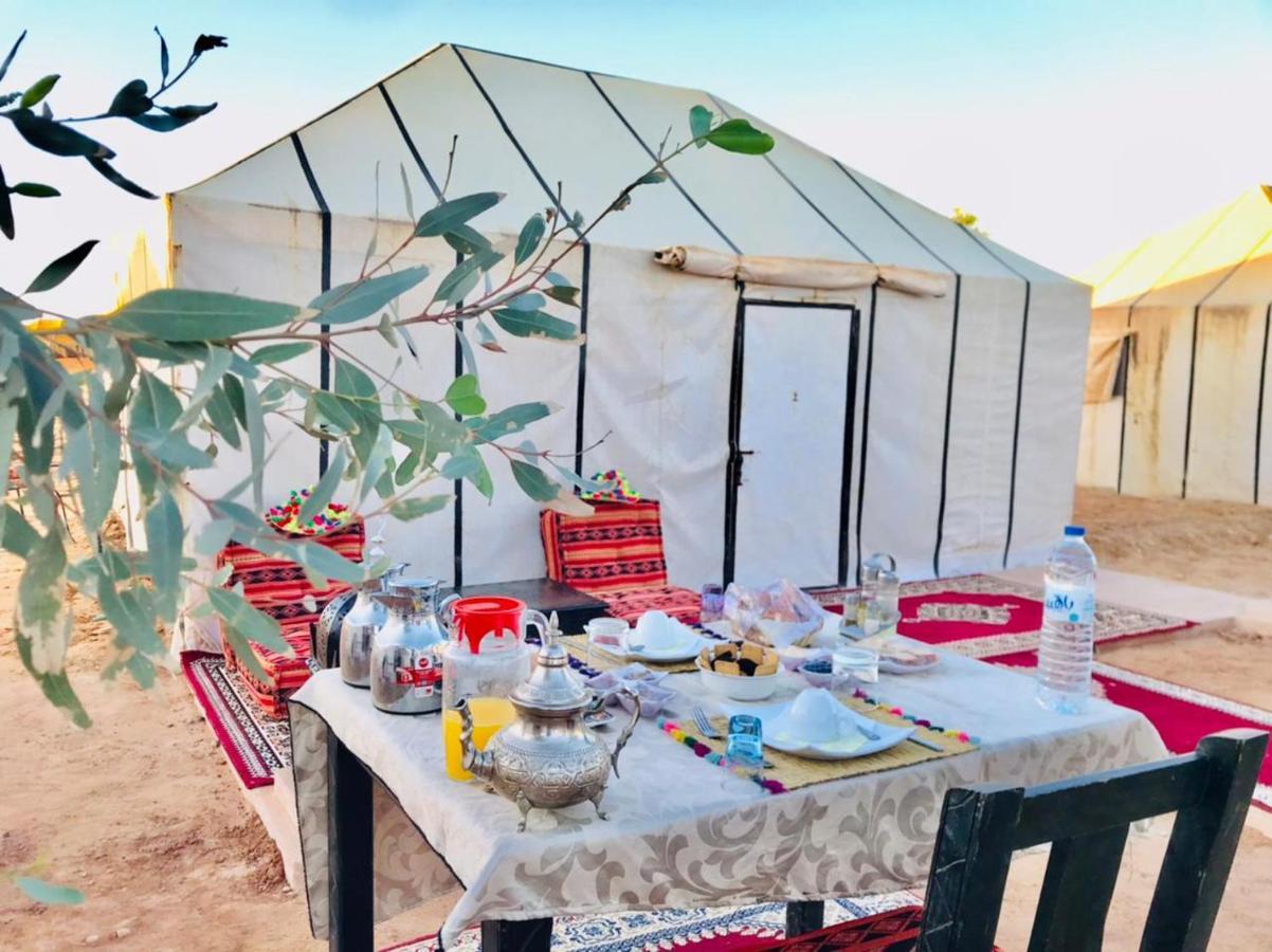 Akabar Luxury Desert Camp Мерзуга Экстерьер фото